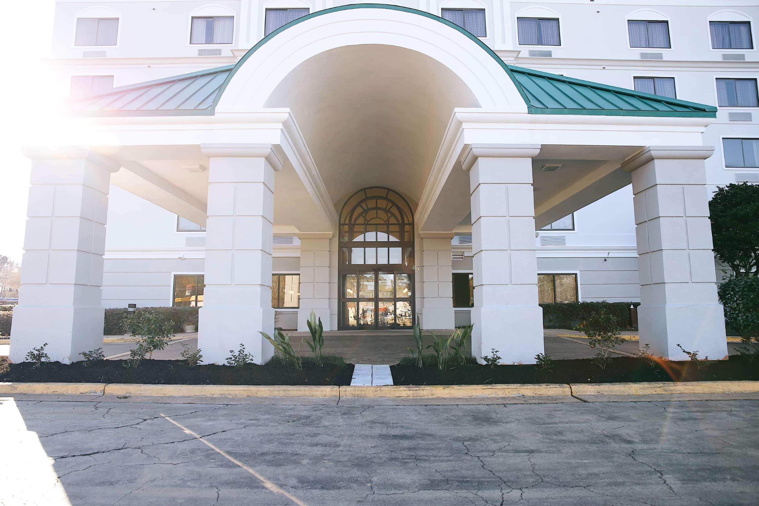 Baymont By Wyndham Jackson/Ridgeland Hotel Eksteriør billede